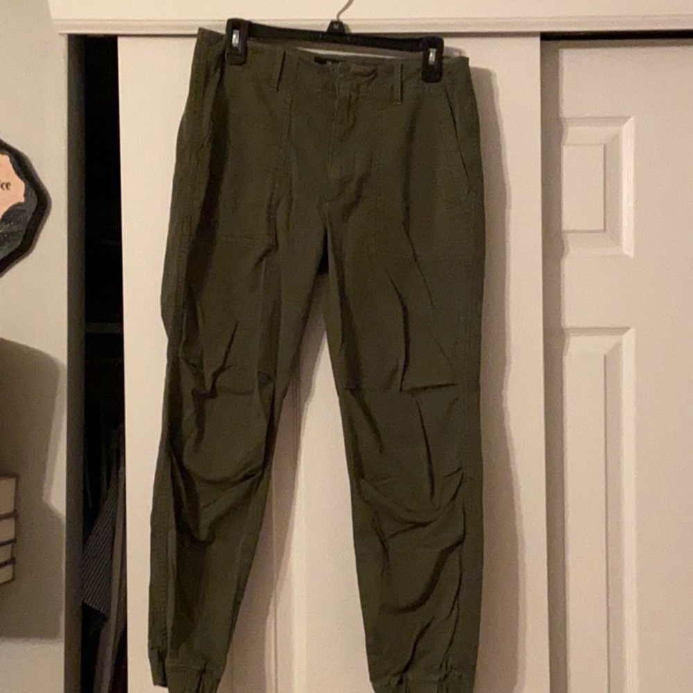 American Eagle Green Joggers